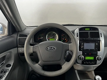 Kia Cerato, 2006г, передний привод, механика