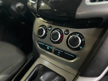 Ford Focus, 2013г, передний привод, механика