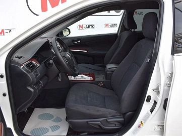Toyota Camry, 2013г, передний привод, автомат