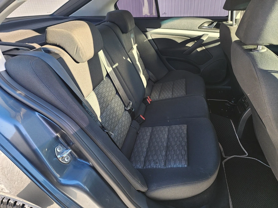 Skoda Octavia, 2011г., передний привод, робот