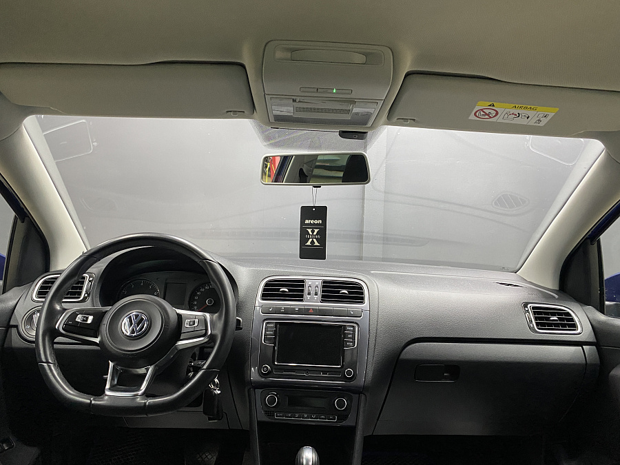 Volkswagen Polo, 2020г., передний привод, робот