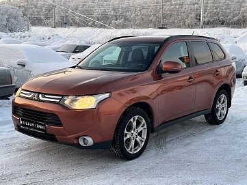 Mitsubishi Outlander, 2012г, полный привод, вариатор