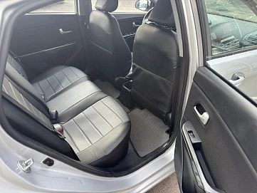 Kia Rio, 2015г, передний привод, механика