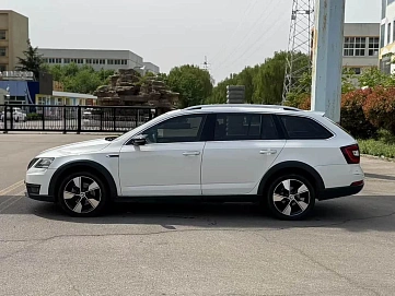 Skoda Octavia, 2019г, передний привод, робот