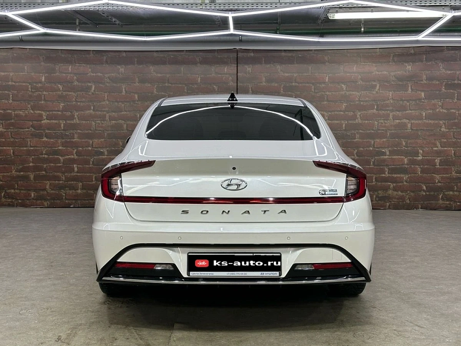 Hyundai Sonata, 2021г., передний привод, автомат