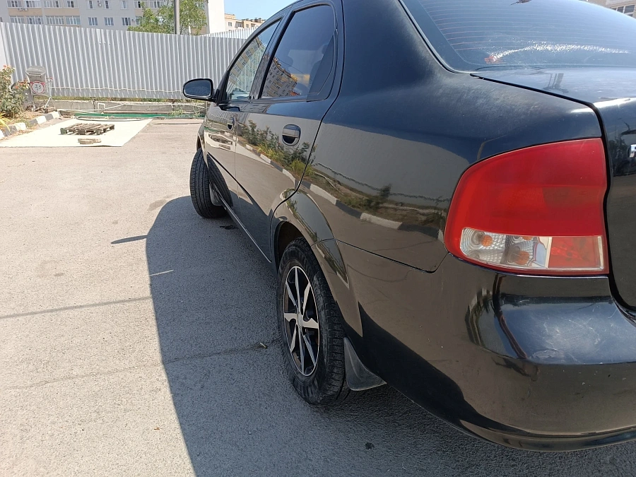 Chevrolet Aveo, 2006г., передний привод, механика