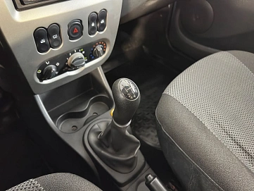 Renault Logan, 2011г., передний привод, механика
