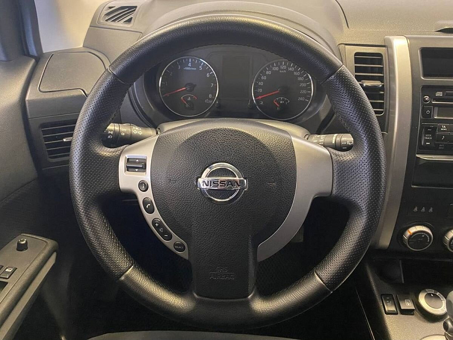Nissan , 2012г., передний привод, автомат