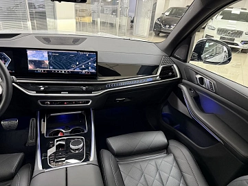BMW X5, 2024г, полный привод, автомат