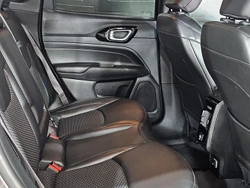 Jeep Compass, 2022г, передний привод, автомат