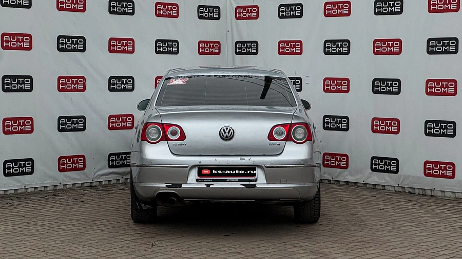 Volkswagen Passat, 2006г., передний привод, автомат