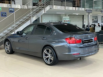 BMW 3 серии, 2015г, задний привод, автомат