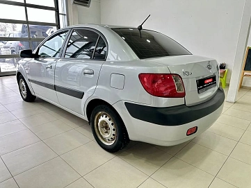Kia Rio, 2006г, передний привод, механика