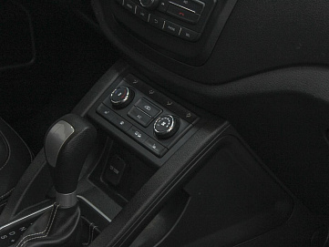 FAW Besturn X40, 2019г, передний привод, автомат