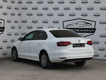 Volkswagen Jetta, 2016г, передний привод, автомат