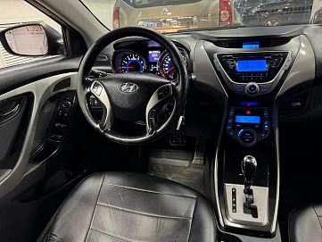 Hyundai Elantra, 2012г, передний привод, автомат