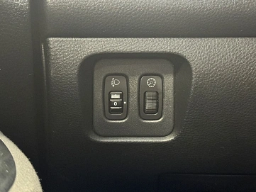 Mitsubishi Lancer, 2003г, передний привод, автомат