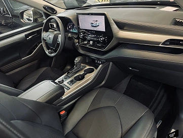 Toyota Highlander, 2025г, полный привод, автомат
