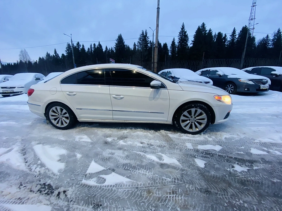 Volkswagen Passat CC, 2009г., передний привод, автомат