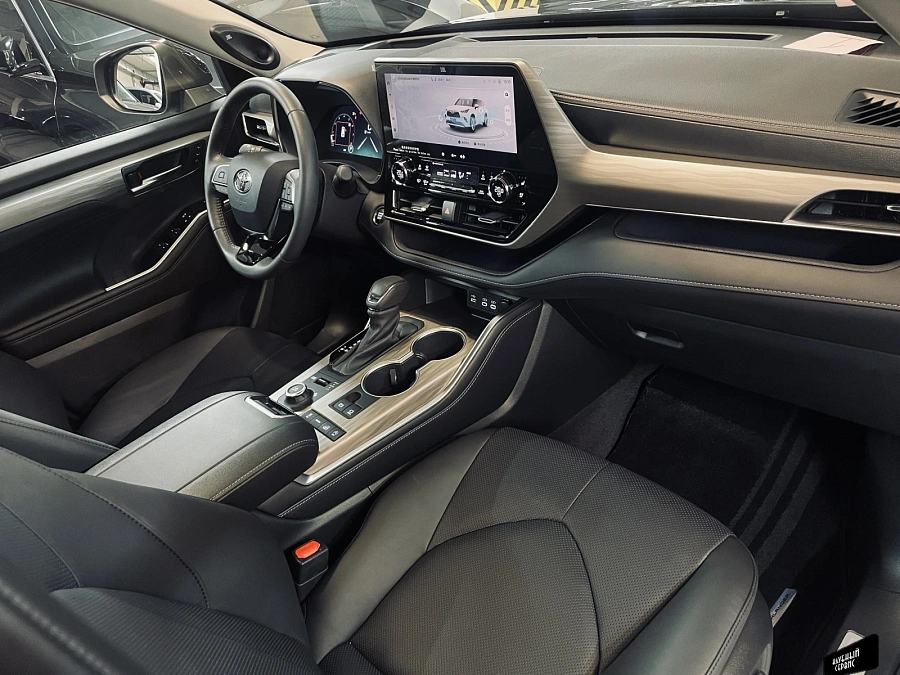 Toyota Highlander, 2025г., полный привод, автомат