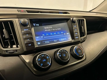 Toyota RAV4, 2014г, передний привод, автомат