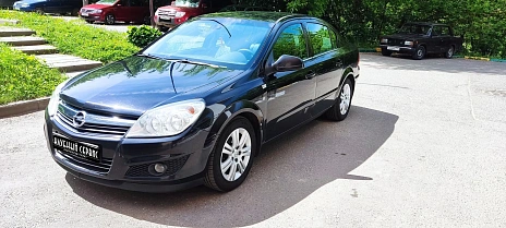 Opel Astra, 2010г, передний привод, автомат
