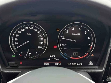 BMW 1 серии, 2022г, передний привод, робот