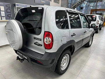 Chevrolet Niva, 2017г, полный привод, механика