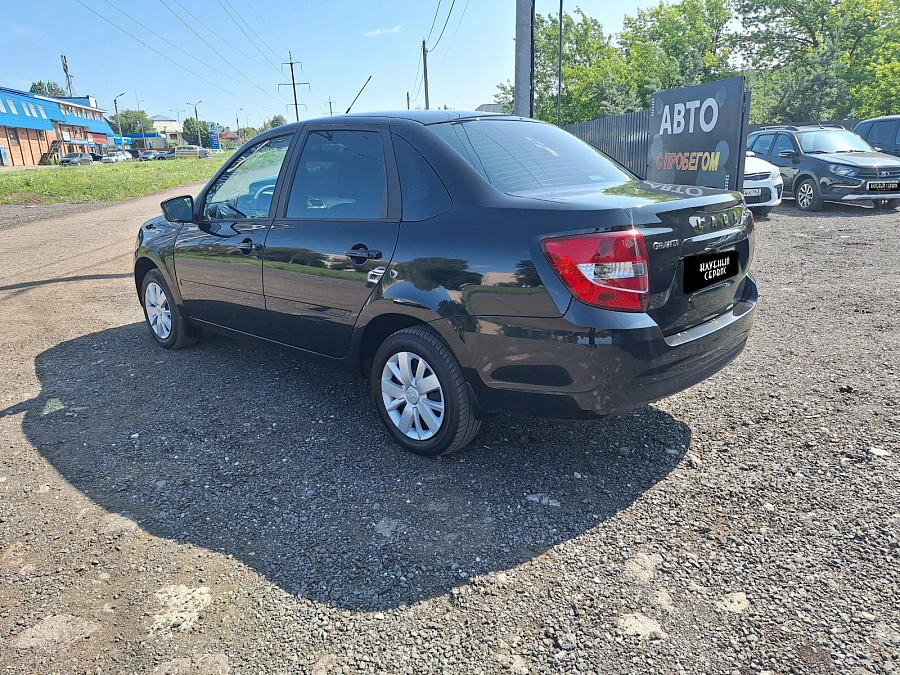 Lada (ВАЗ) Granta, 2023г., передний привод, механика