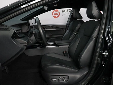 Toyota Camry, 2025г, передний привод, вариатор