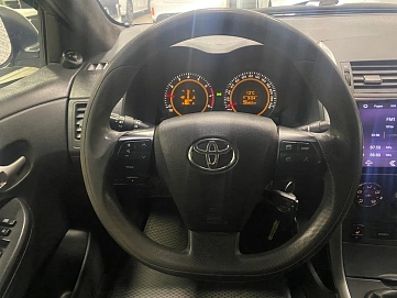 Toyota Corolla, 2013г, передний привод, механика