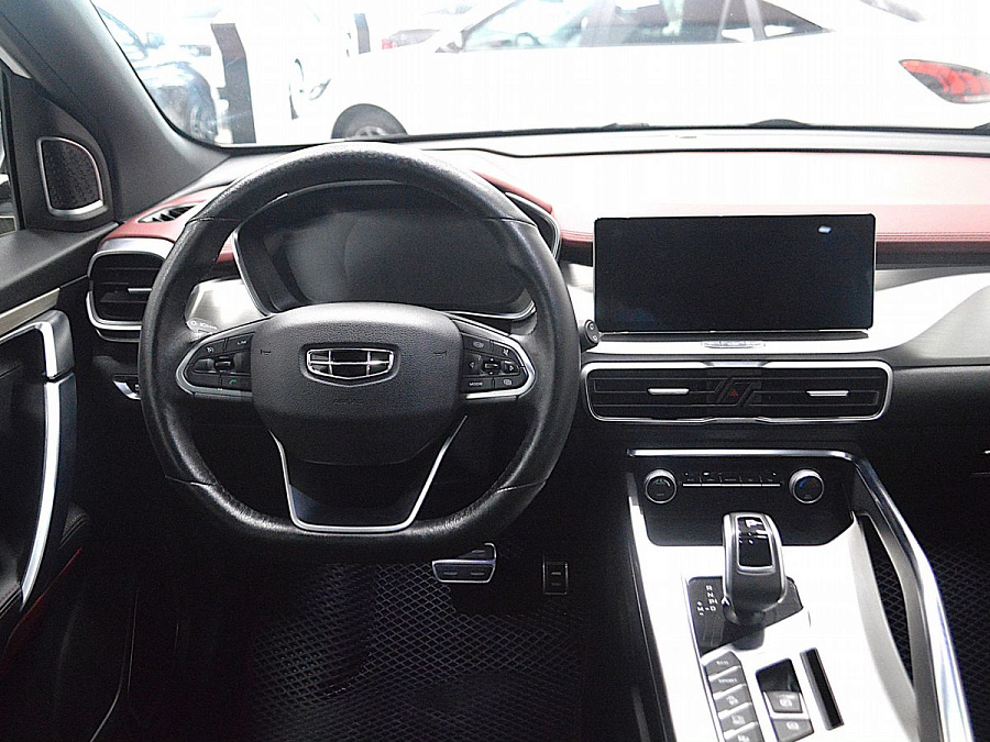 Geely Coolray, 2020г., передний привод, робот
