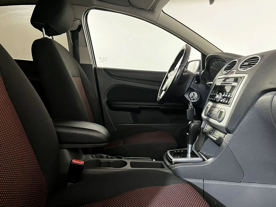 Ford Focus, 2006г., передний привод, автомат