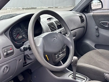 Hyundai Accent, 2008г, передний привод, автомат