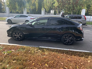 Honda Civic, 2018г, передний привод, вариатор