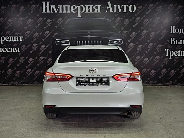 Toyota Camry, 2020г, передний привод, автомат
