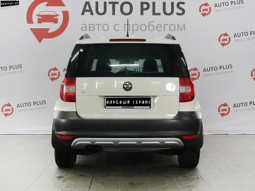 Skoda Yeti, 2013г, передний привод, робот