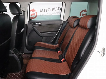 Skoda Yeti, 2013г, передний привод, робот