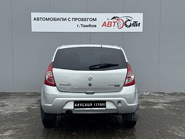 Renault Sandero, 2011г, передний привод, механика