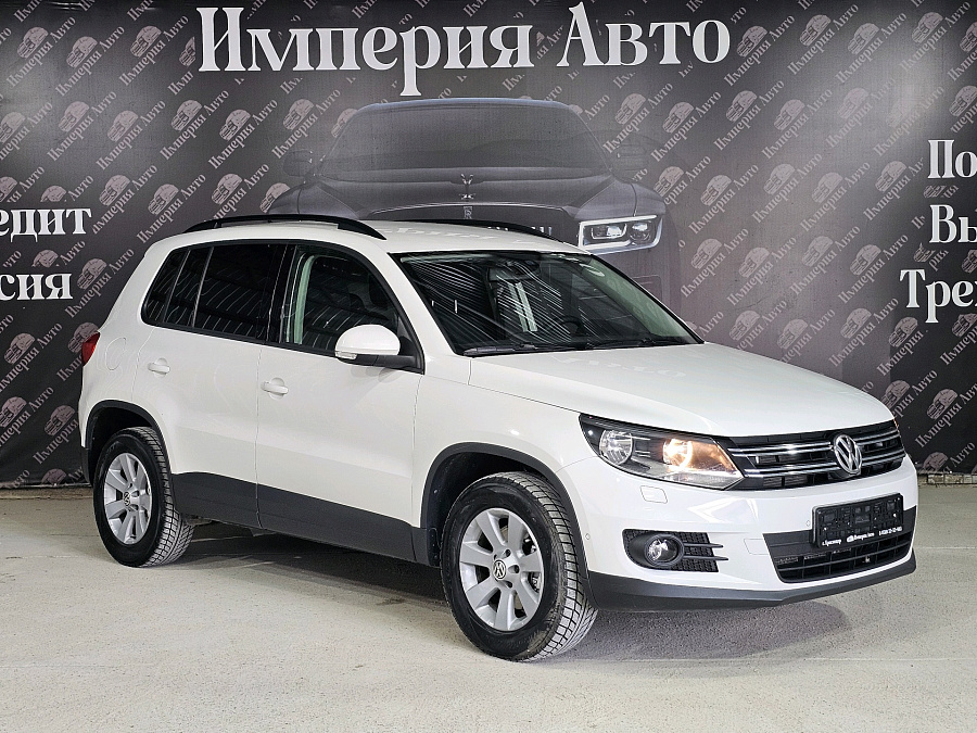 Volkswagen Tiguan, 2013г., передний привод, робот