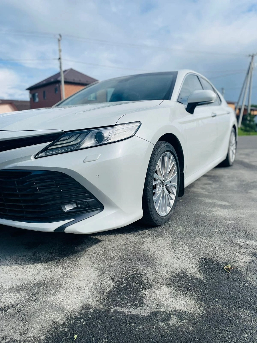 Toyota Camry, 2019г., передний привод, автомат