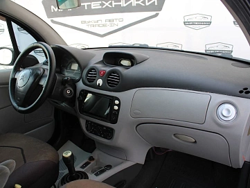 Citroen C3, 2004г, передний привод, механика