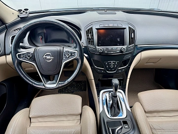 Opel Insignia, 2014г., передний привод, автомат