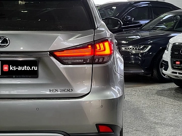 Lexus RX, 2019г, полный привод, автомат