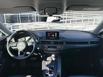 Audi A5, 2019г, передний привод, робот