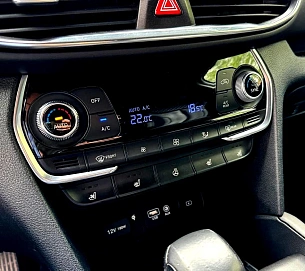 Hyundai Santa Fe, 2019г, полный привод, автомат
