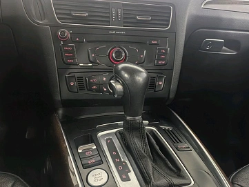 Audi Q5, 2010г, полный привод, робот