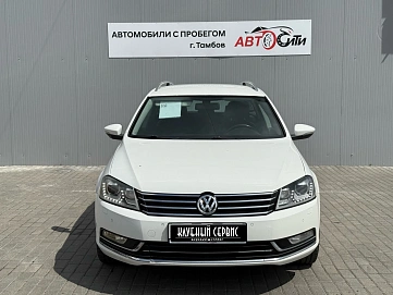 Volkswagen Passat, 2011г, передний привод, робот