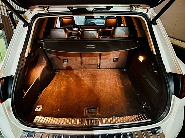 Volkswagen Touareg, 2011г, полный привод, автомат