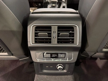 Audi , 2025г., полный привод, робот